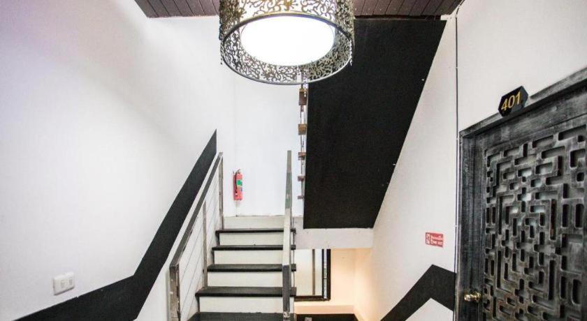 Long Beach Hotel Patong Bagian luar foto