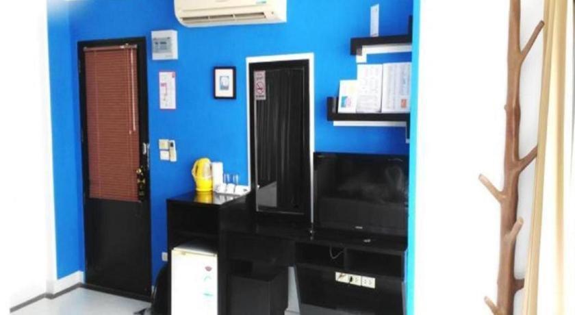 Long Beach Hotel Patong Bagian luar foto